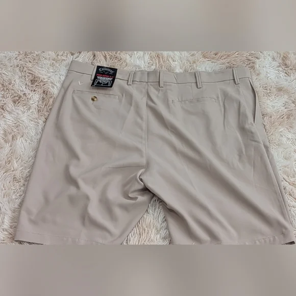 NWT, Callaway, Pro Spin 3.0, Khaki, Dry Fit, Active Waistband Shorts-Men's 44b - Picture 2 of 3